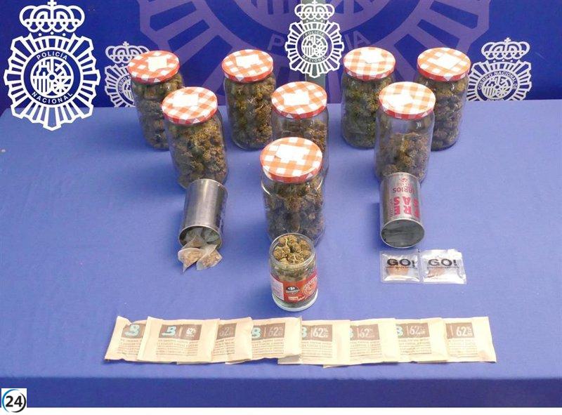 Detenido en Salamanca por abandono de un kilo de marihuana en su residencia anterior tras mudarse.