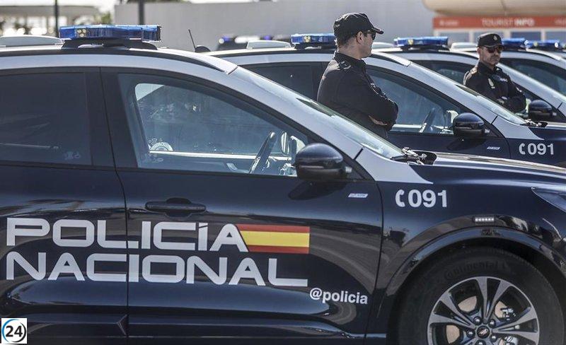 Desarticulan banda internacional de tráfico de vehículos; 19 arrestos.