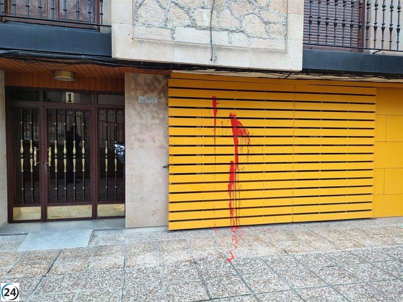 Ataque a la sede del PSOE en Salamanca con pintura
