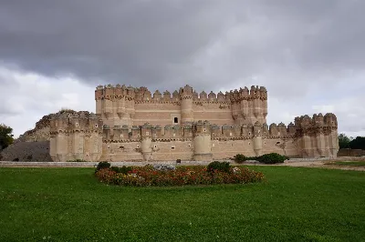 Viaja en el tiempo con una visita al antiguo castillo de Coca